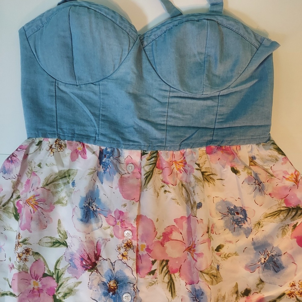 Land Of The Free Womens M‎ Dress Strap Top Floral  Outdoorsy Whimsical Beachy
